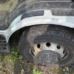 foto 3.5t 6sitz 3.4x2m pritsche 96kW 2.5D Nissan Cabstar 3513