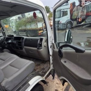 foto 3.5t 6sitz 3.4x2m pritsche 96kW 2.5D Nissan Cabstar 3513