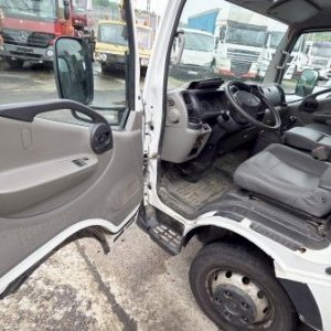foto 3.5t 6sitz 3.4x2m pritsche 96kW 2.5D Nissan Cabstar 3513