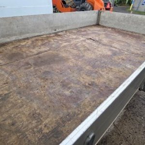 foto 3.5t 6sitz 3.4x2m pritsche 96kW 2.5D Nissan Cabstar 3513