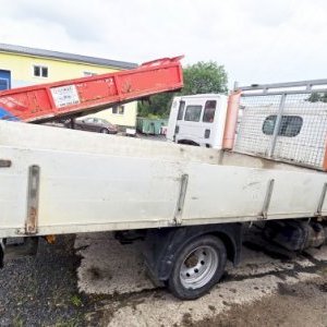 foto 3.5t 6sitz 3.4x2m pritsche 96kW 2.5D Nissan Cabstar 3513