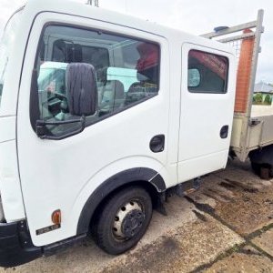 foto 3.5t 6sitz 3.4x2m pritsche 96kW 2.5D Nissan Cabstar 3513