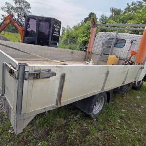 foto 3.5t 6sitz pritsche 96kW 2.5D Nissan Cabstar 3513